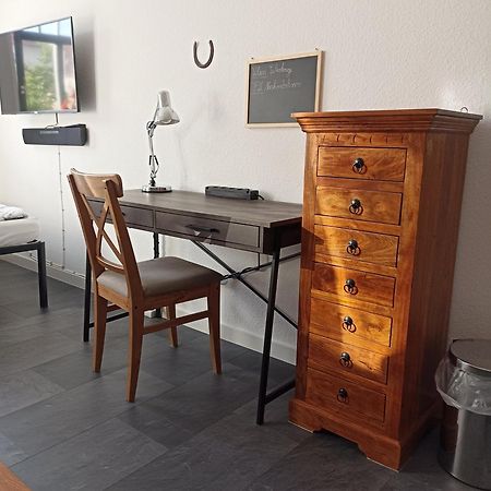 Privates Gaestezimmer In Altenburg Exterior photo